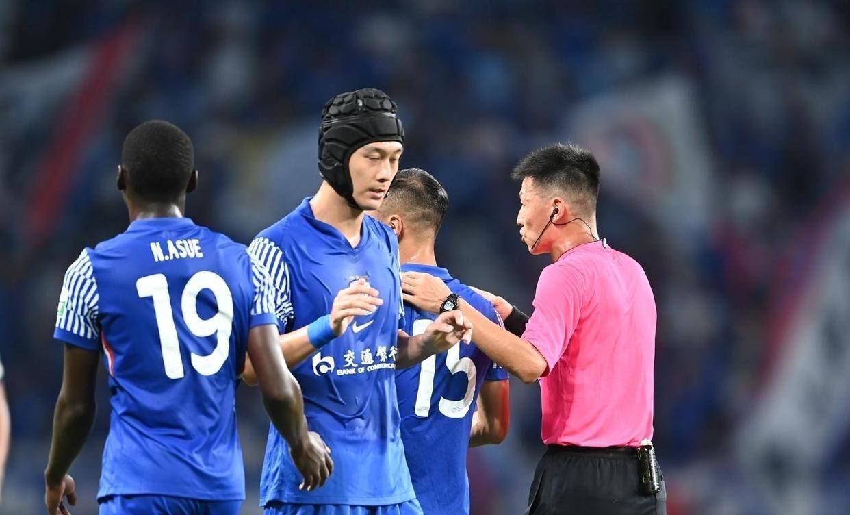 今夜莱比锡调整名单以备中超,队长鼓劲环节打磨,引发热议,更衣室氛围转暖(国米vs莱比锡首发预测) 今夜莱比锡调整名单以备中超,队长鼓劲环节打磨,引发热议,更衣室氛围转暖(国米vs莱比锡首发预测)