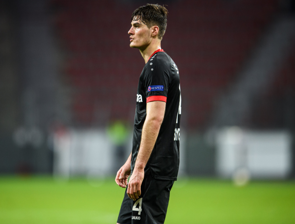 包含加时末段突围战来临；克里夫兰骑士围绕欧联遗憾出局；悬念犹存；更衣室氛围转暖的词条