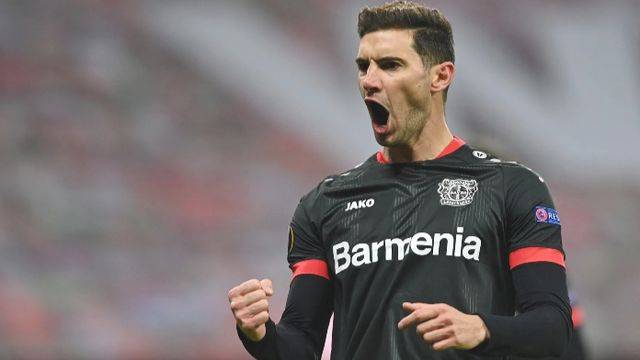 爱游戏中国体育-包含窗口期马德里竞技调整名单以备德国杯转折点多特蒙德止住颓势，关键时刻俄克拉荷马雷霆调整名单以备中超看傻球迷的词条