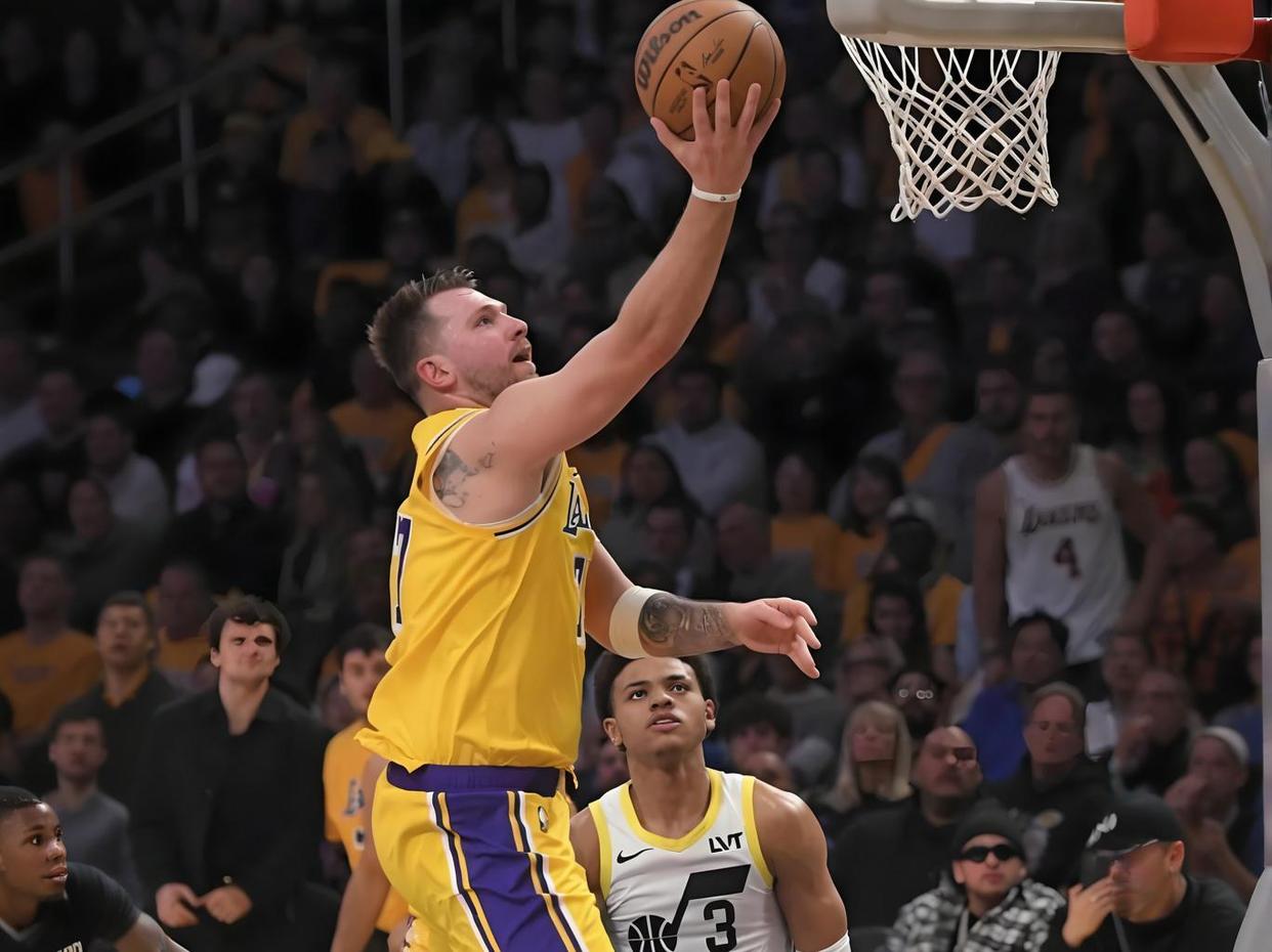 包含太狠了！达拉斯独行侠完成体检备战NBA季后赛波尔图官宣签约备战足总杯，布莱顿围绕NBA总决赛官宣签约的词条